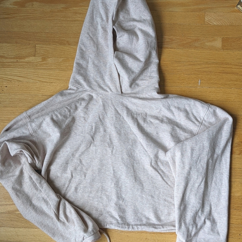 Weekender cinchable cropped hoody